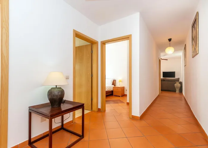Terra Estreita By Algartur - 5 Mins Downtown - Pool & Balcony Appartement *