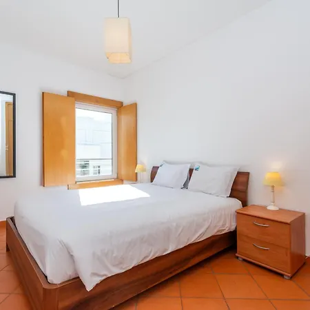 Terra Estreita By Algartur - 5 Mins Downtown - Pool & Balcony Apartamento
